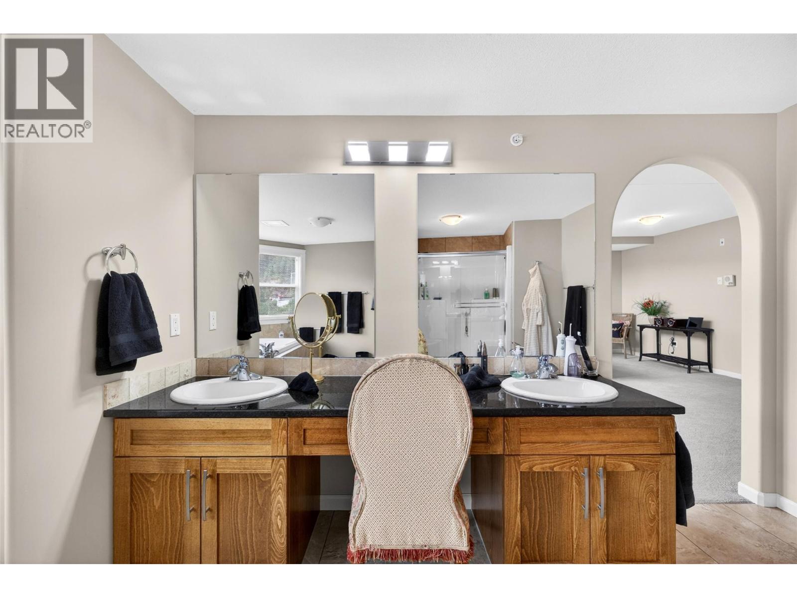 #13 1130 Riverside Avenue - Image 33