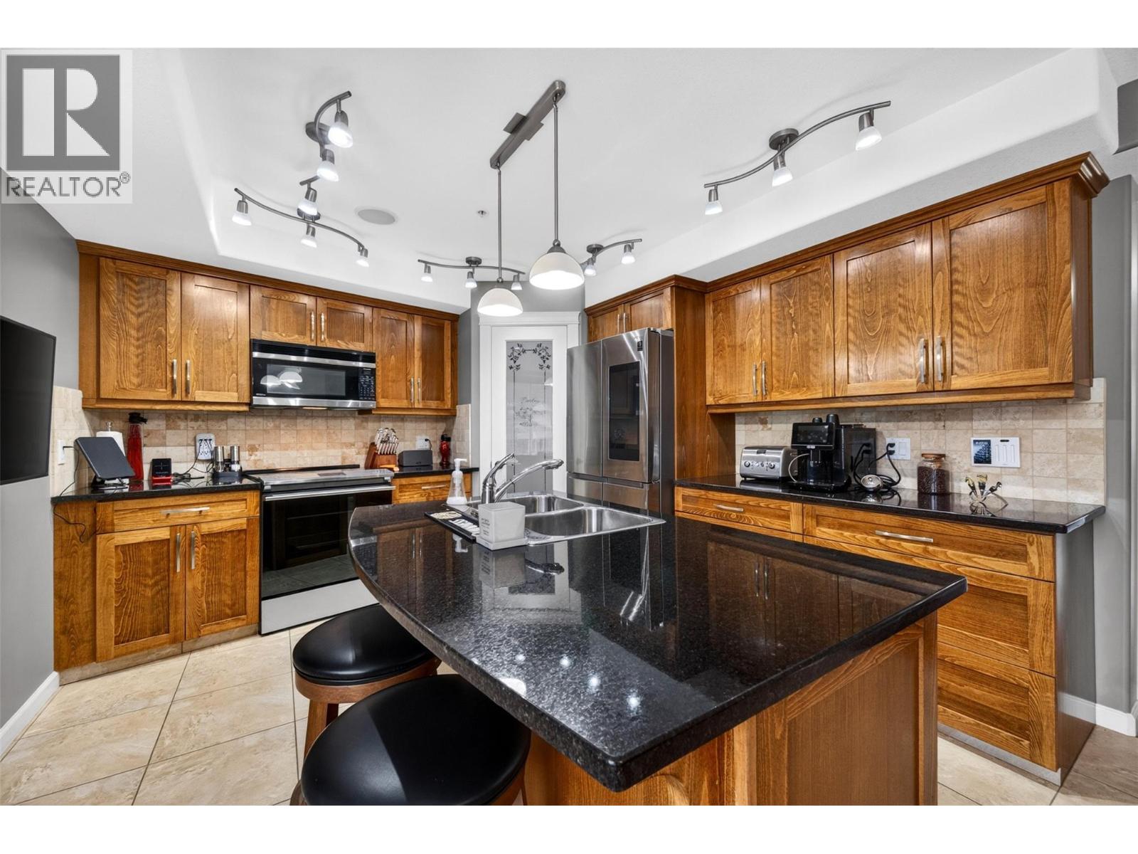 #13 1130 Riverside Avenue - Image 23