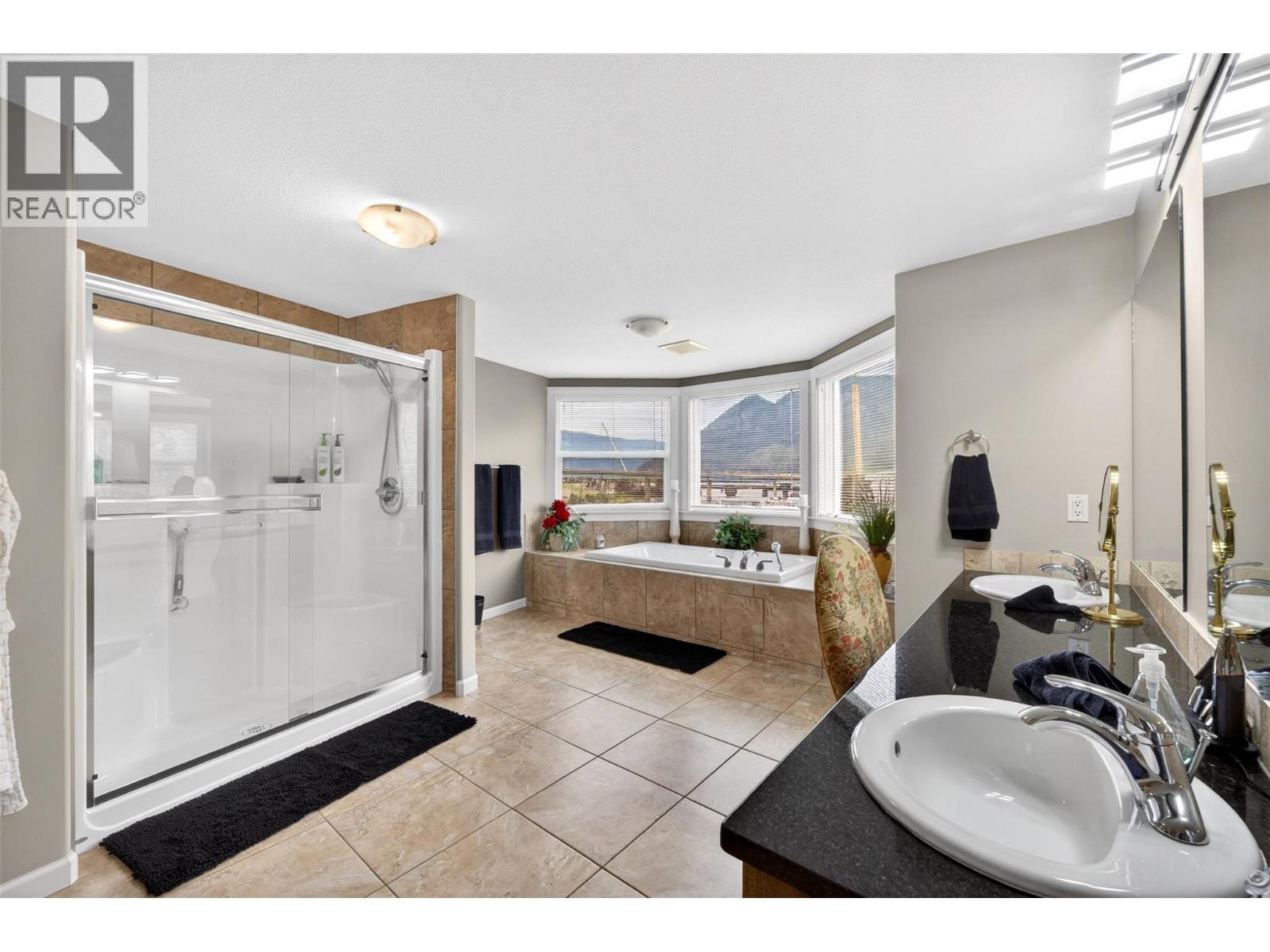 #13 1130 Riverside Avenue - Image 31