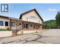 8242 97a Highway Unit# 80, Mara, BC V0E2K0 Photo 36