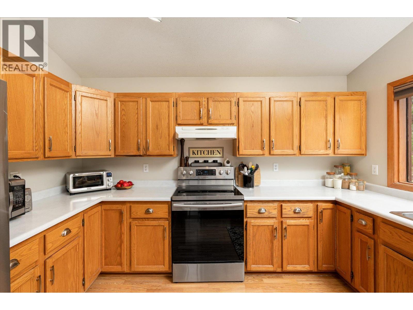 16455 Commonage Road, Lake Country
