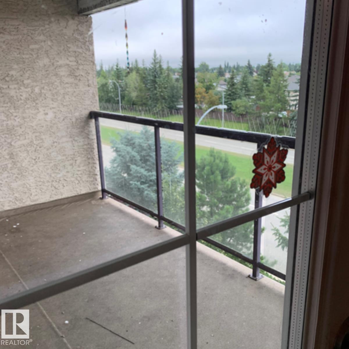 511 261 YOUVILLE DR E NW - Photo 22