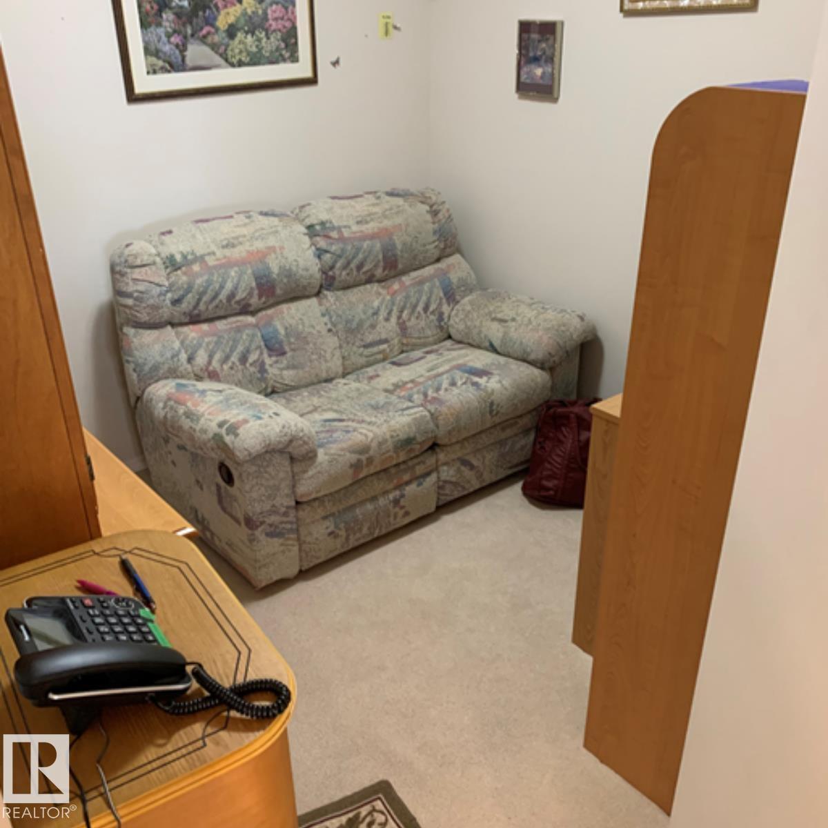 511 261 YOUVILLE DR E NW - Photo 19