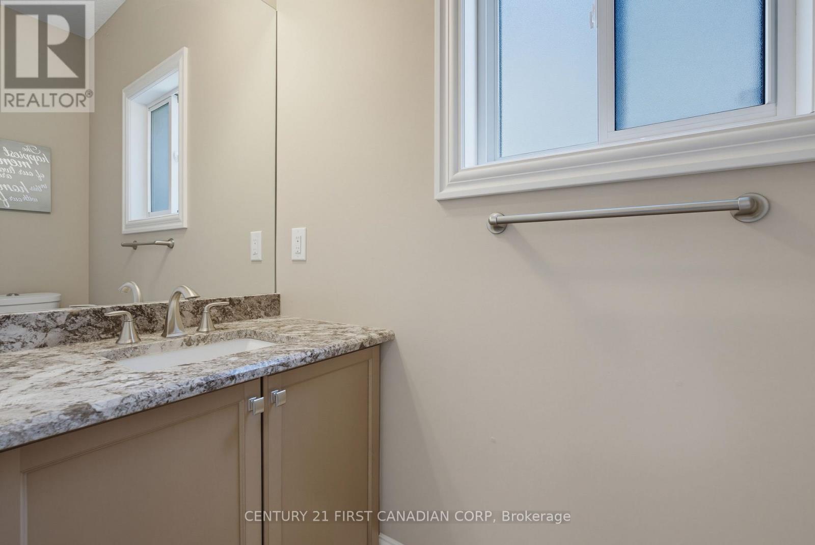 3429 SINGLETON AVENUE - 21