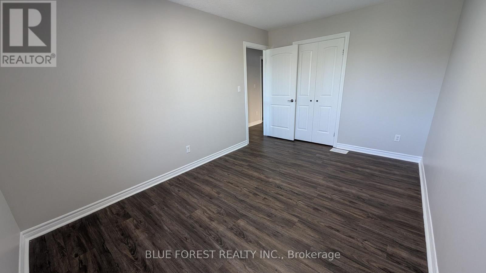 904 FRONTENAC CRESCENT - Image 20