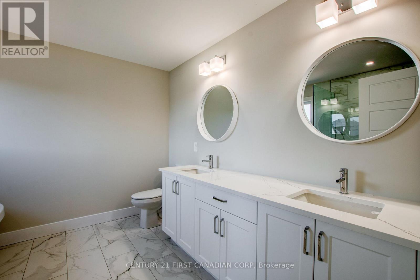 100 ASPEN CIRCLE - 28