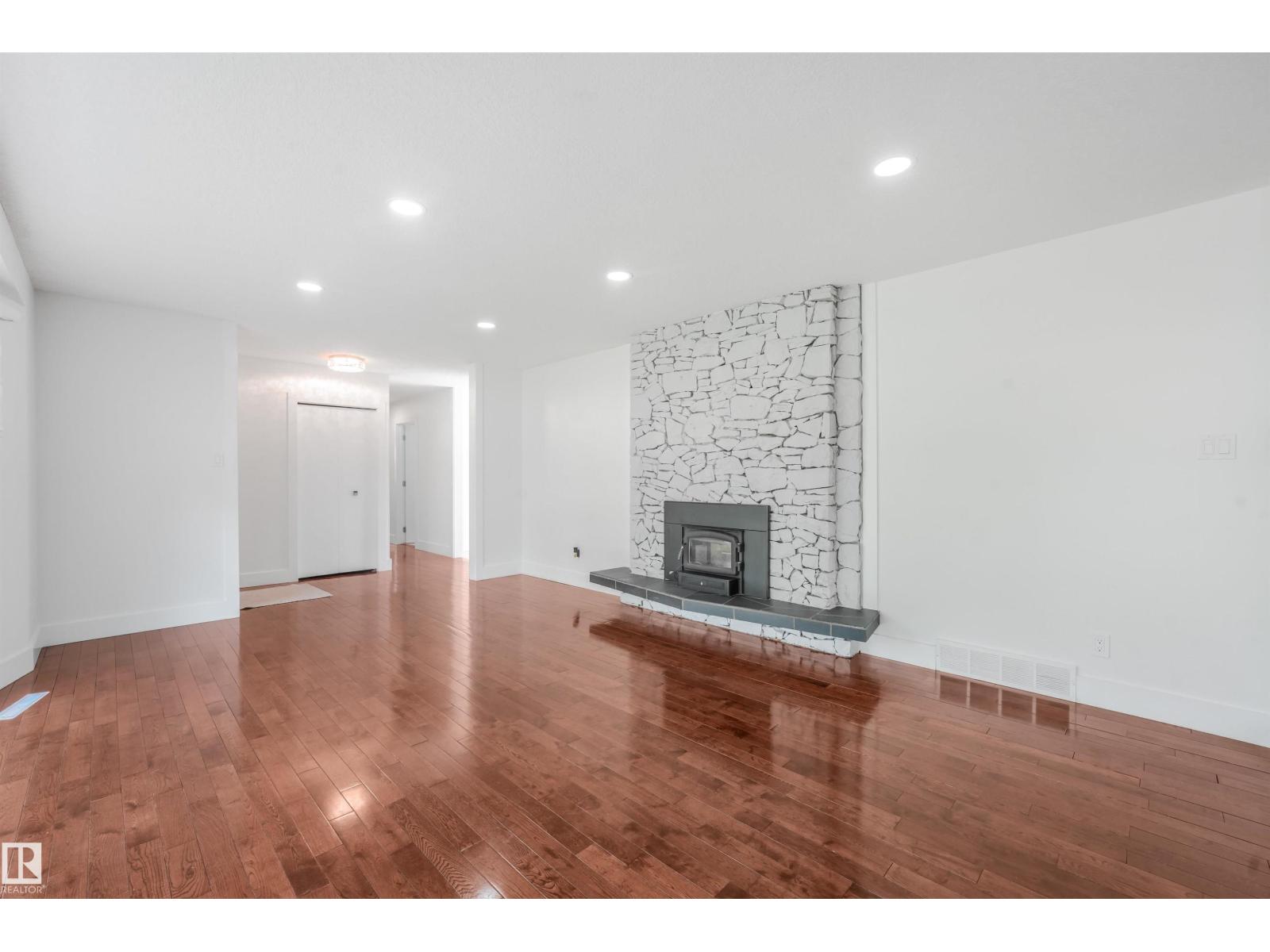 #52 25019 STURGEON RD - 12