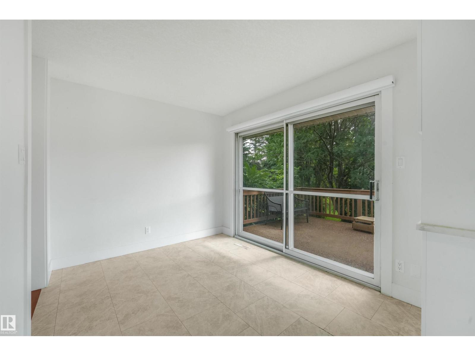#52 25019 STURGEON RD - 21