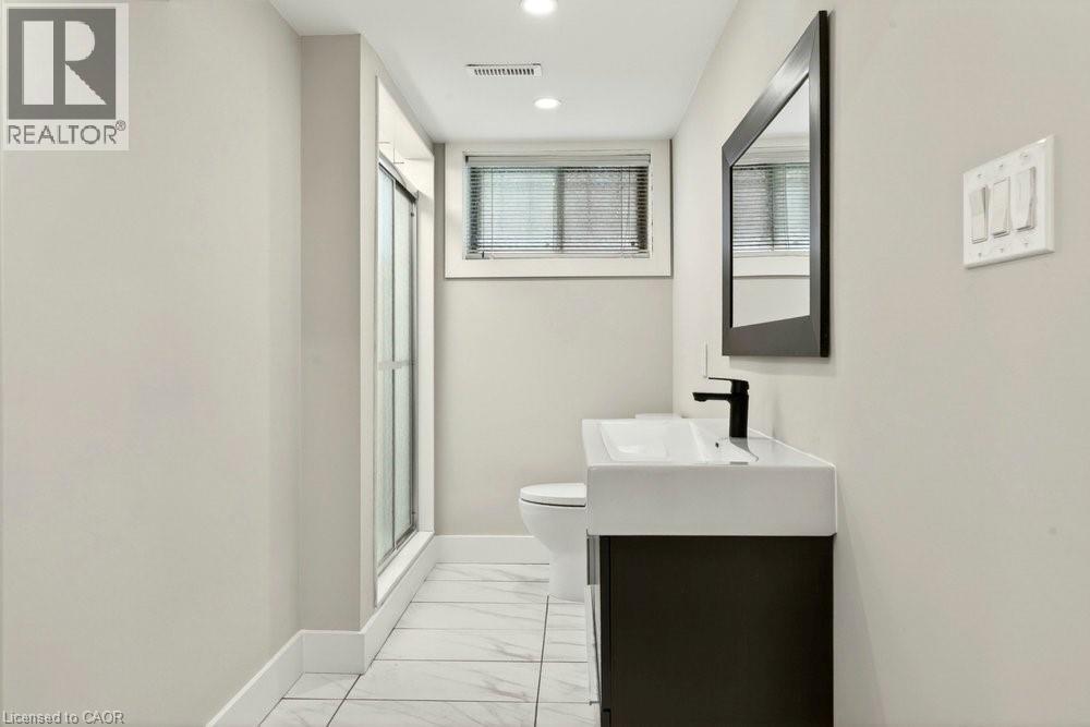 116 HIGHRIDGE Avenue - Image 34