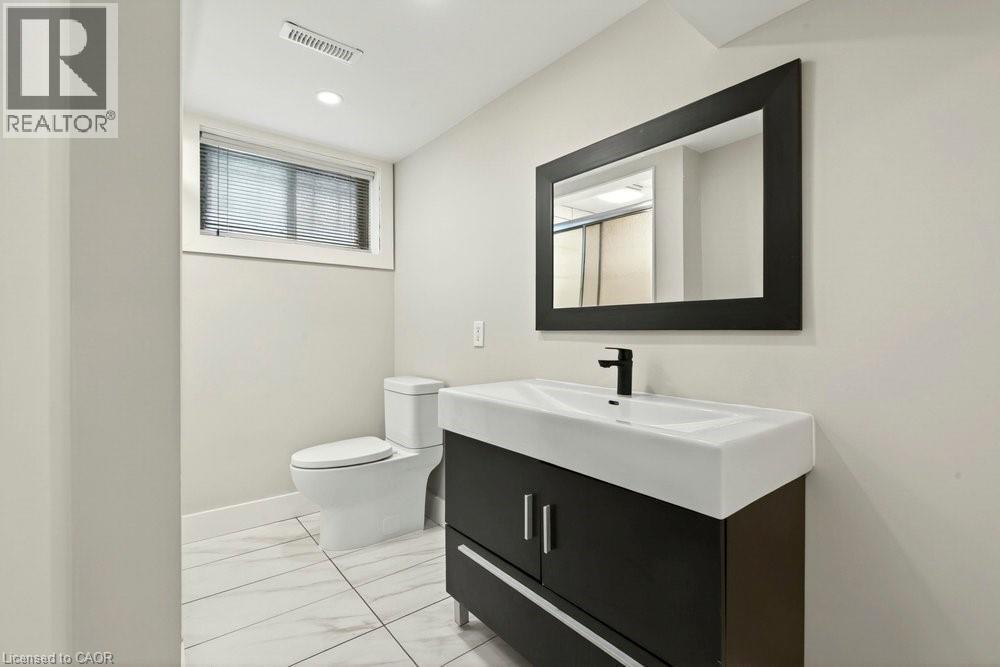 116 HIGHRIDGE Avenue - Image 35