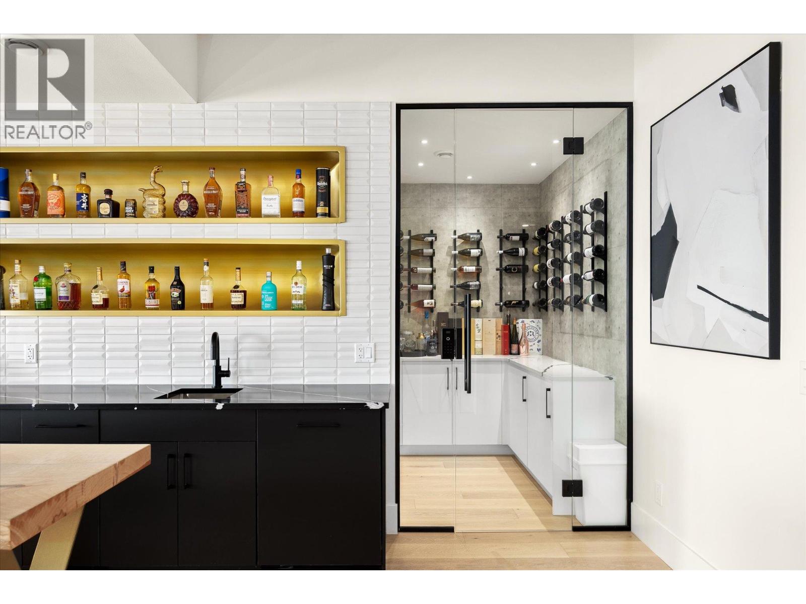 2585 Casa Palmero Drive - Image 34