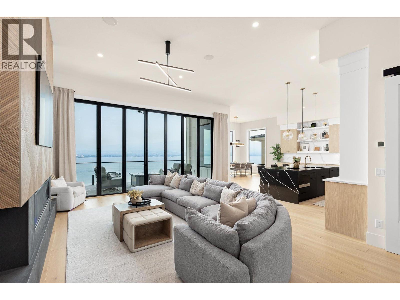 2585 Casa Palmero Drive - Image 6