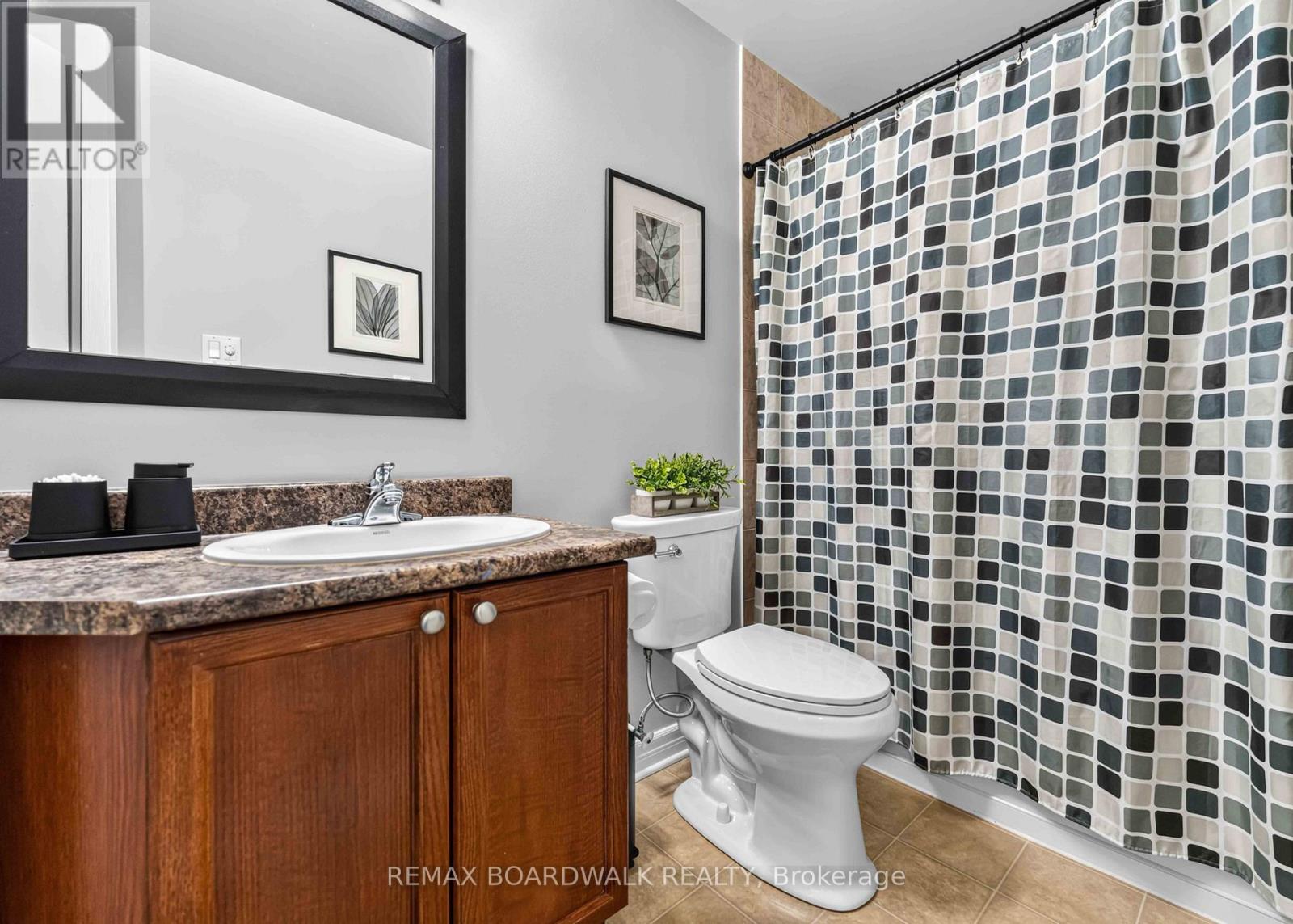 2 Bed, 1 Bath House for Sale in Ottawa – C – 241 CRESTWAY DRIVE, Ottawa – MLS# X13677354 - Image 19