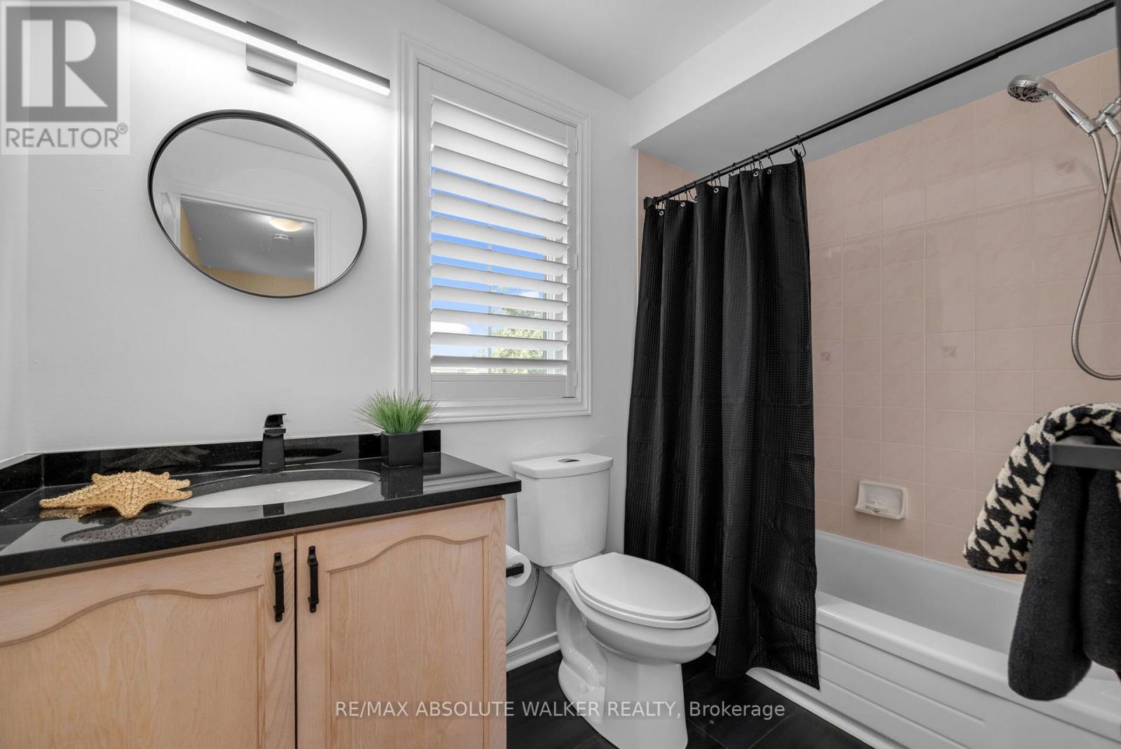 6161 LARIVIERE CRESCENT - 28