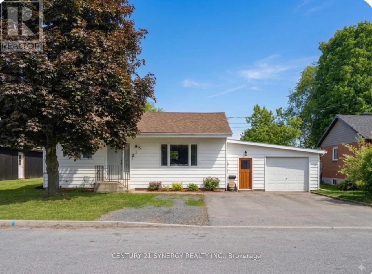 215 VICTORIA STREET - 1
