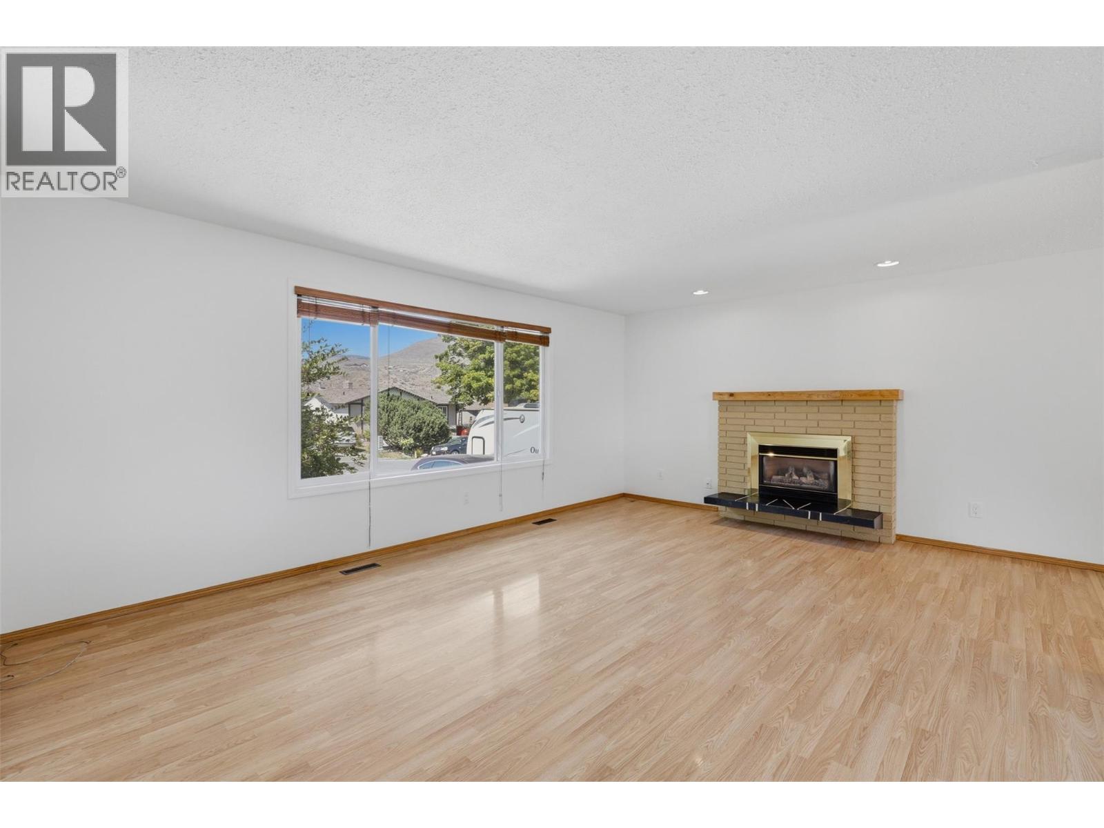 1594 Griffin Terrace - Image 7
