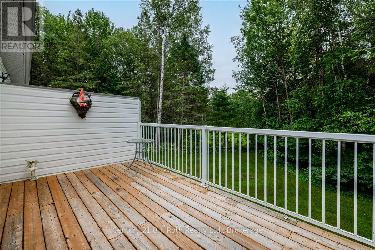 #B7 22 WASAGA WOODS CIRCLE - 21