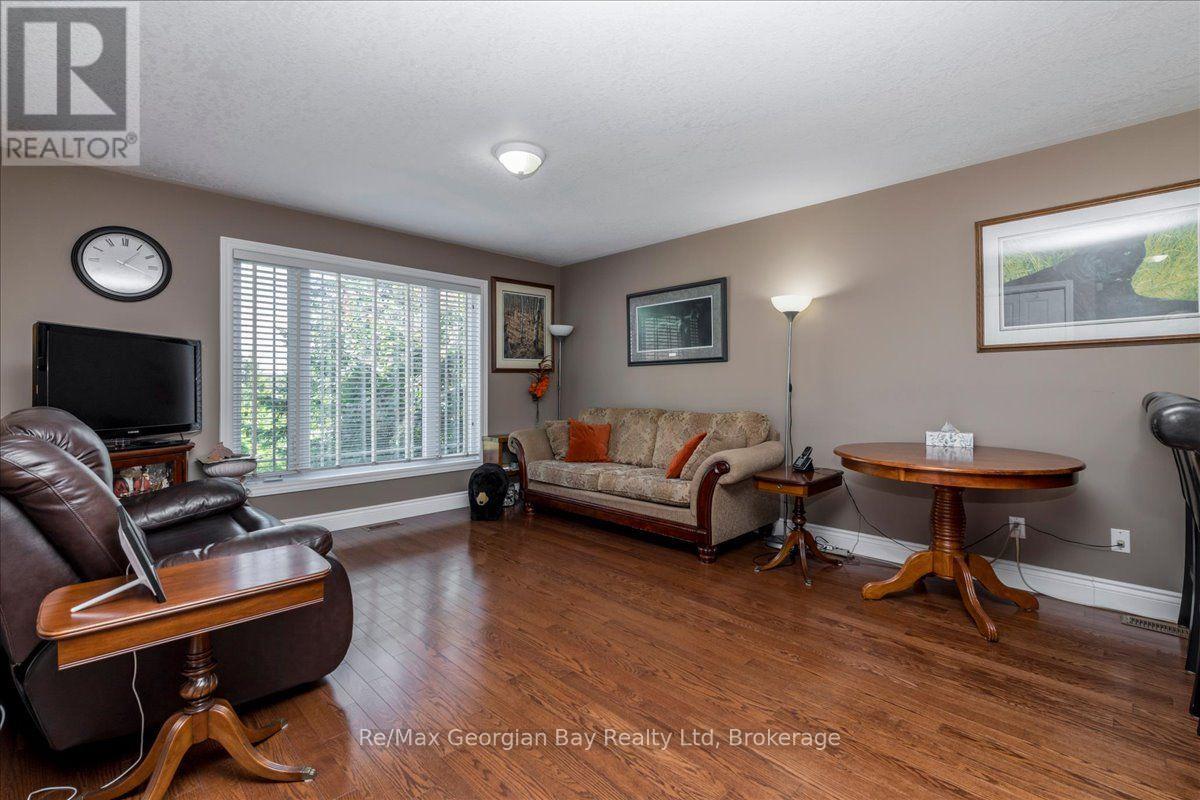 110 MASKINONGE ROAD - 5
