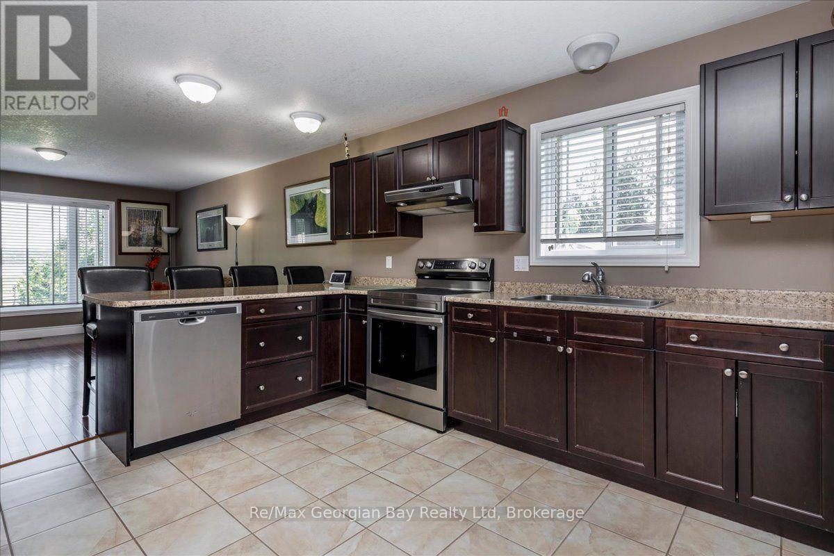 110 MASKINONGE ROAD - 8