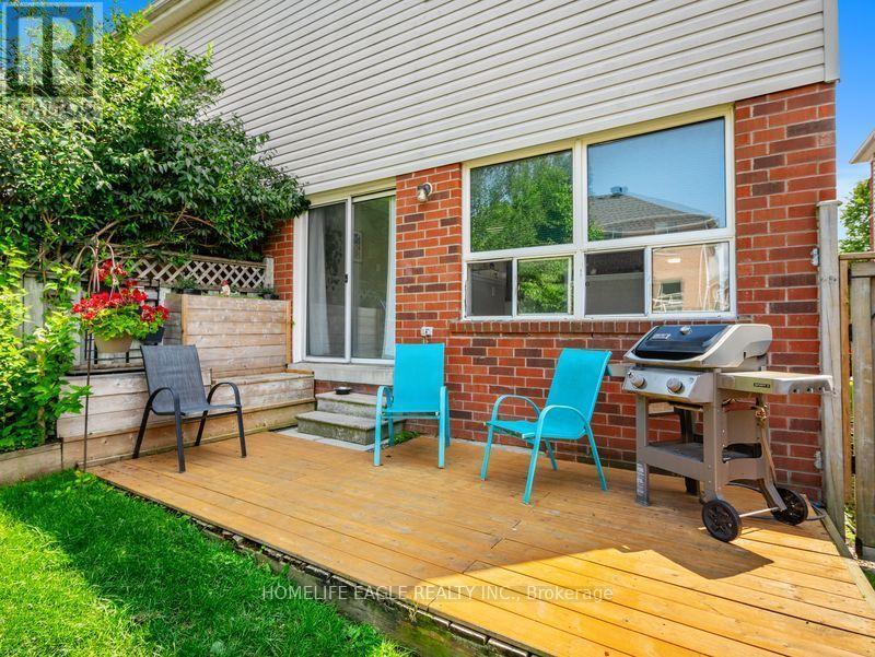 479 HEDDLE CRESCENT - 27