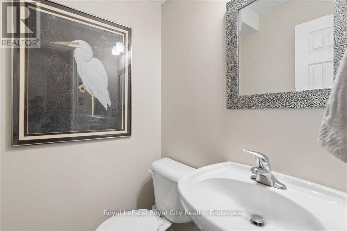 58 WALKER WAY - 20