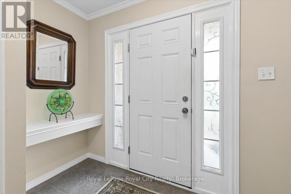 58 WALKER WAY - 5