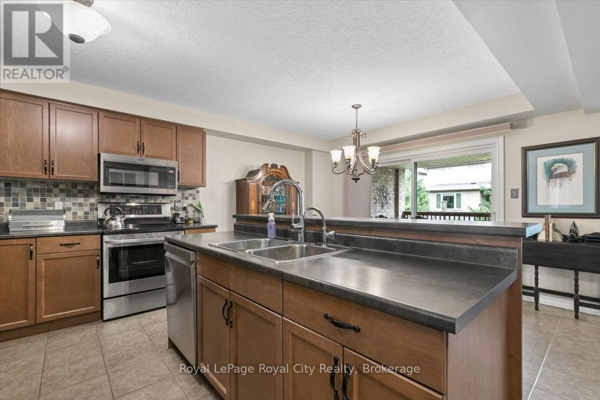58 WALKER WAY - Image 9