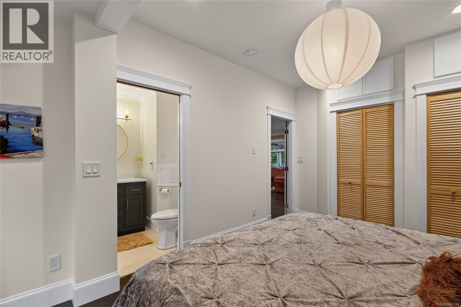 1038 Islay St - Image 20