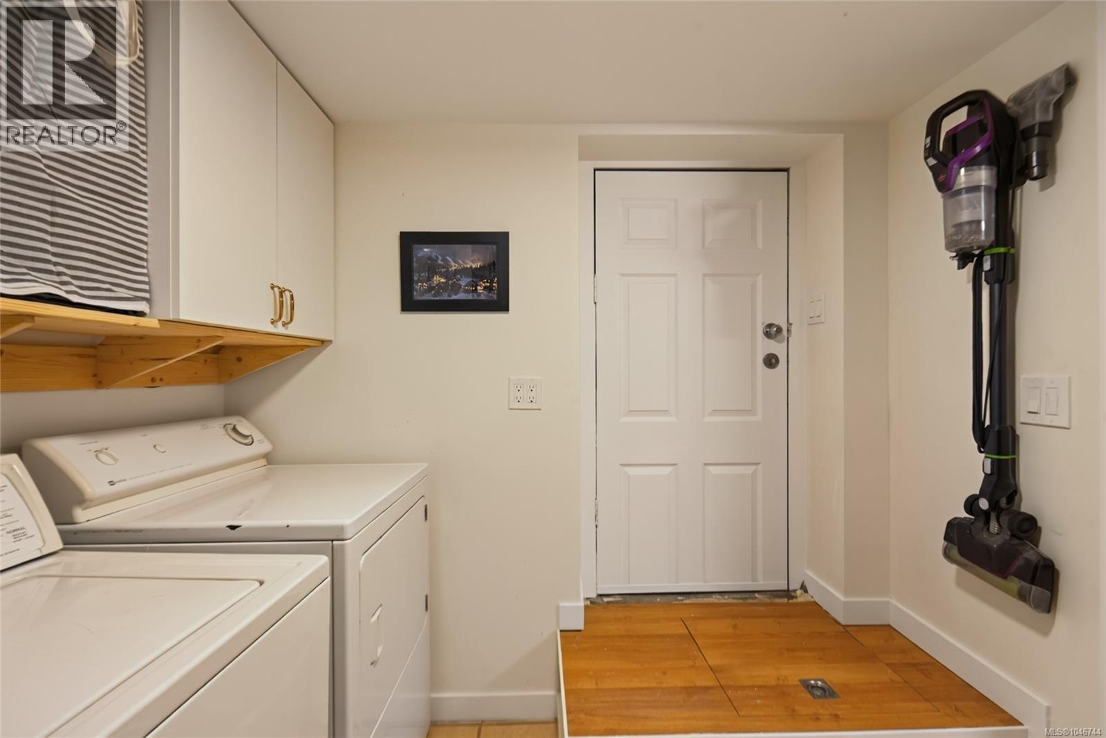 1038 Islay St - Image 29