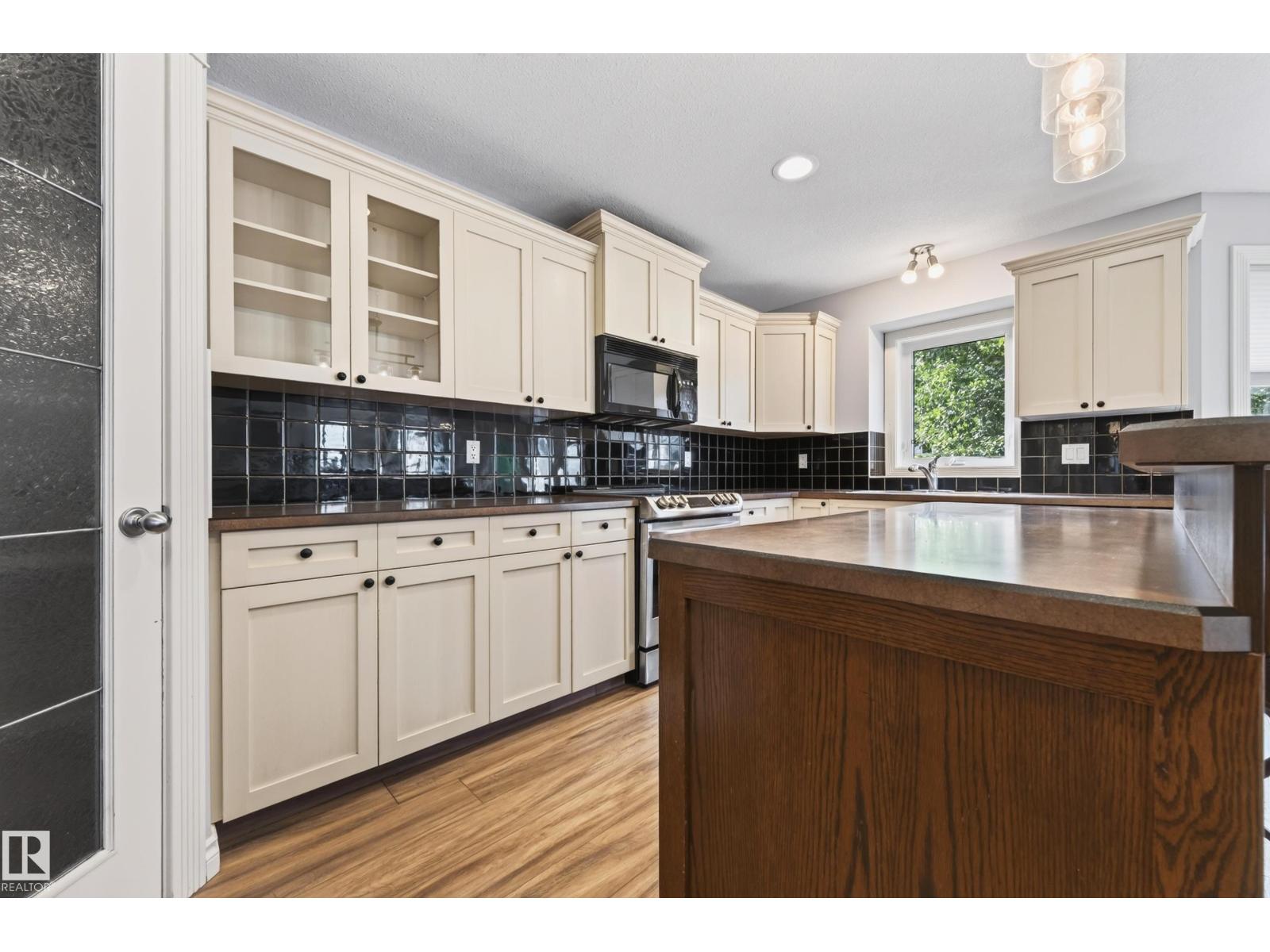 39 Nottingham IN - Photo 13