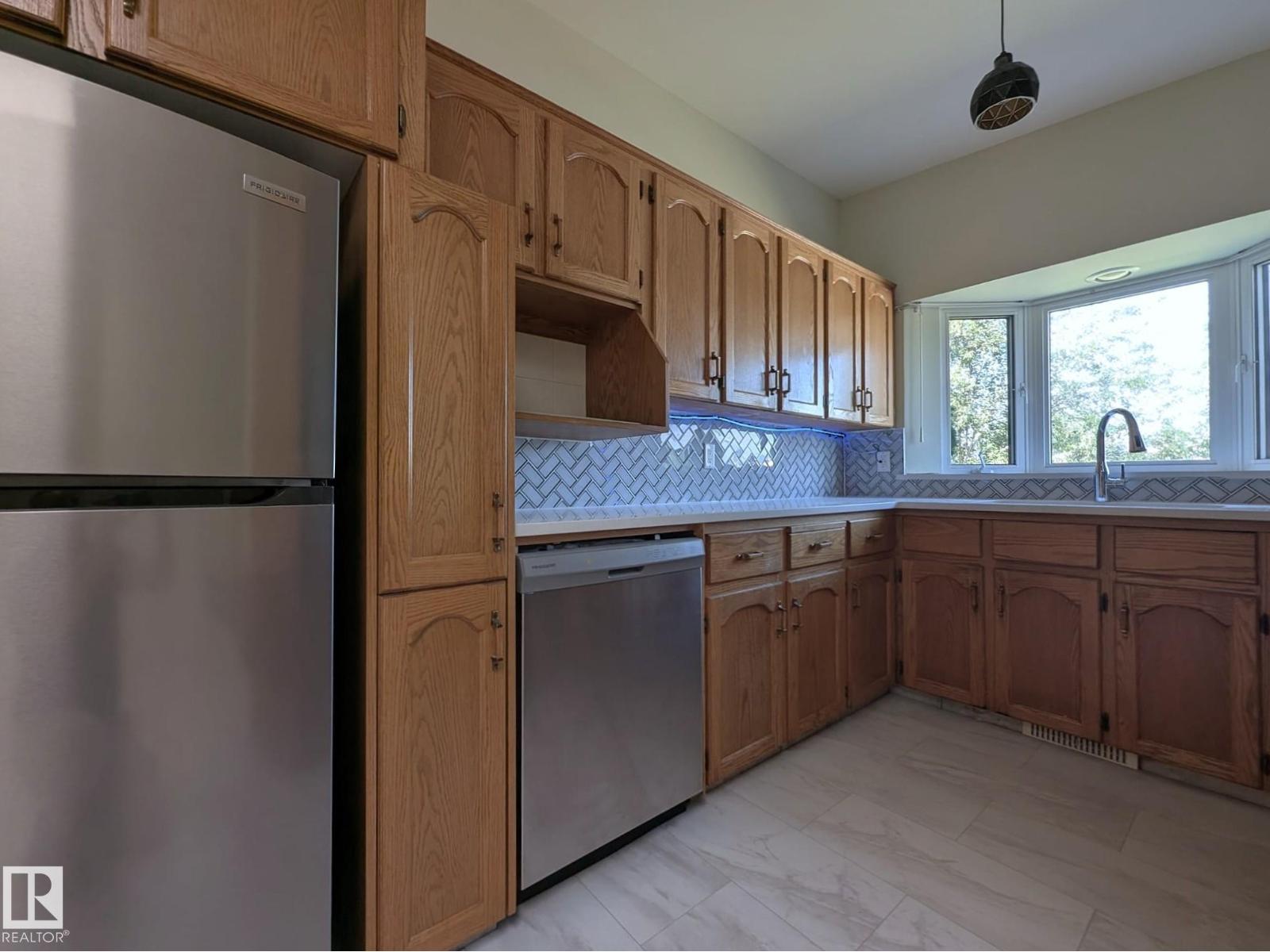 9523 134 Avenue NW - Photo 14