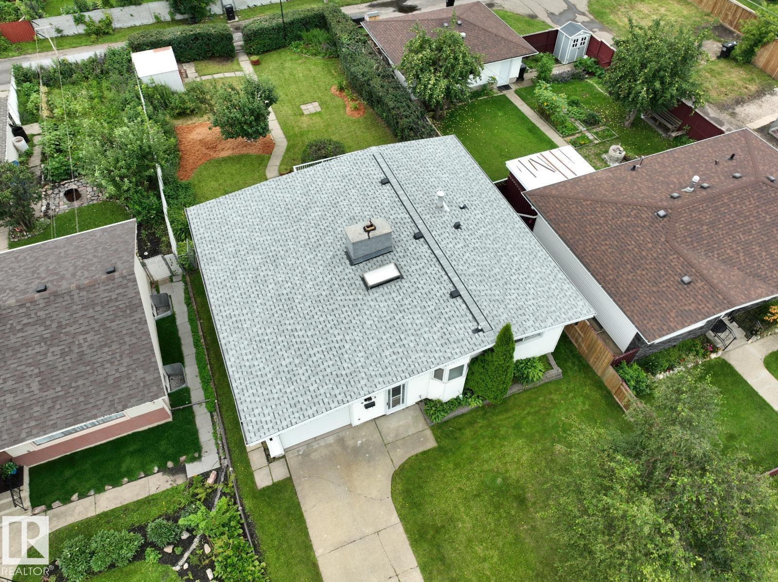 9523 134 AV NW - 60