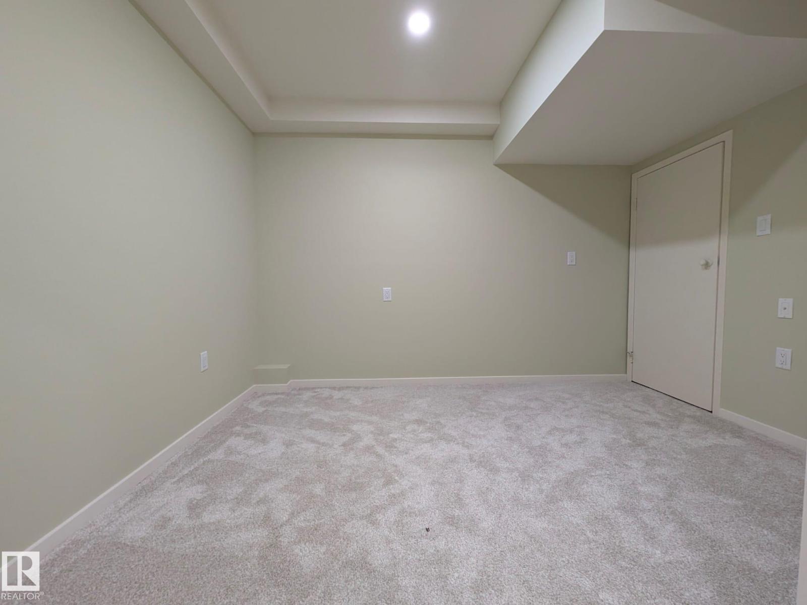 9523 134 Avenue NW - Photo 46