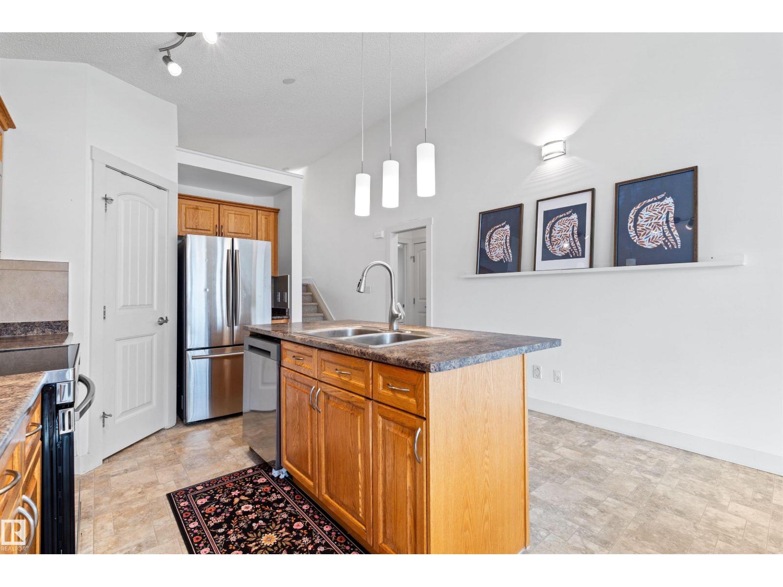 8315 SHASKE Crescent NW - Photo 10