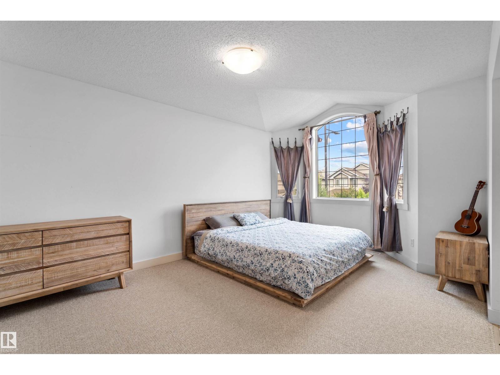 8315 SHASKE Crescent NW - Photo 21