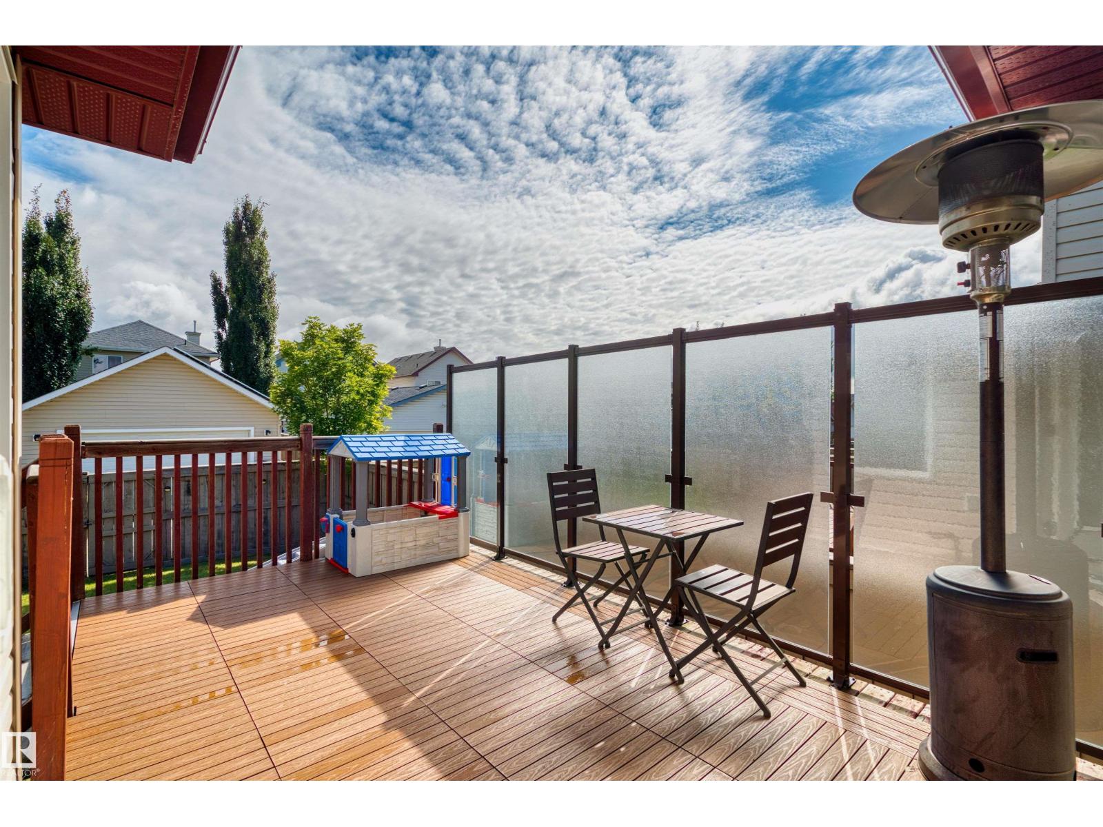 8315 SHASKE Crescent NW - Photo 23