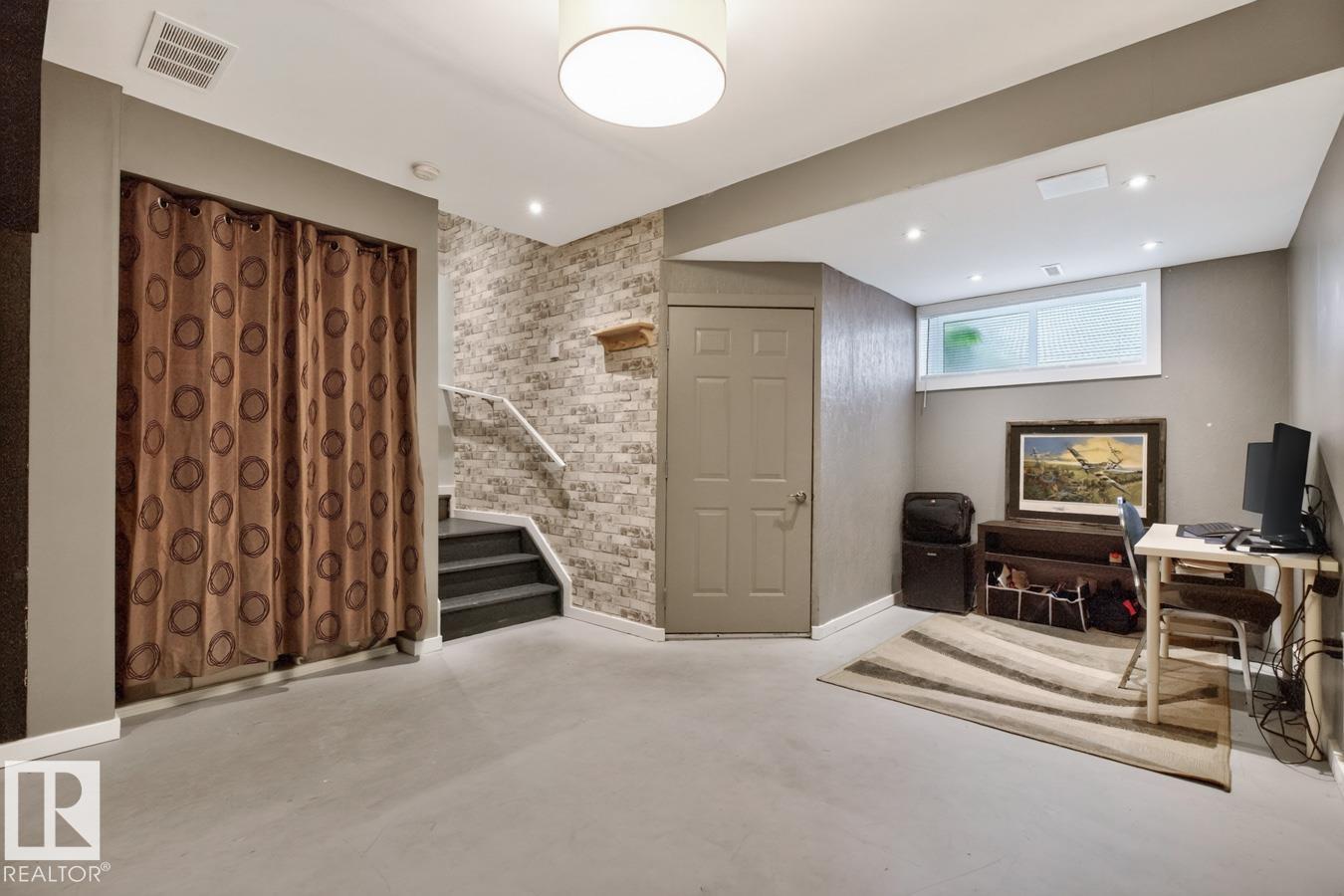 384 STOUT Lane - Photo 30