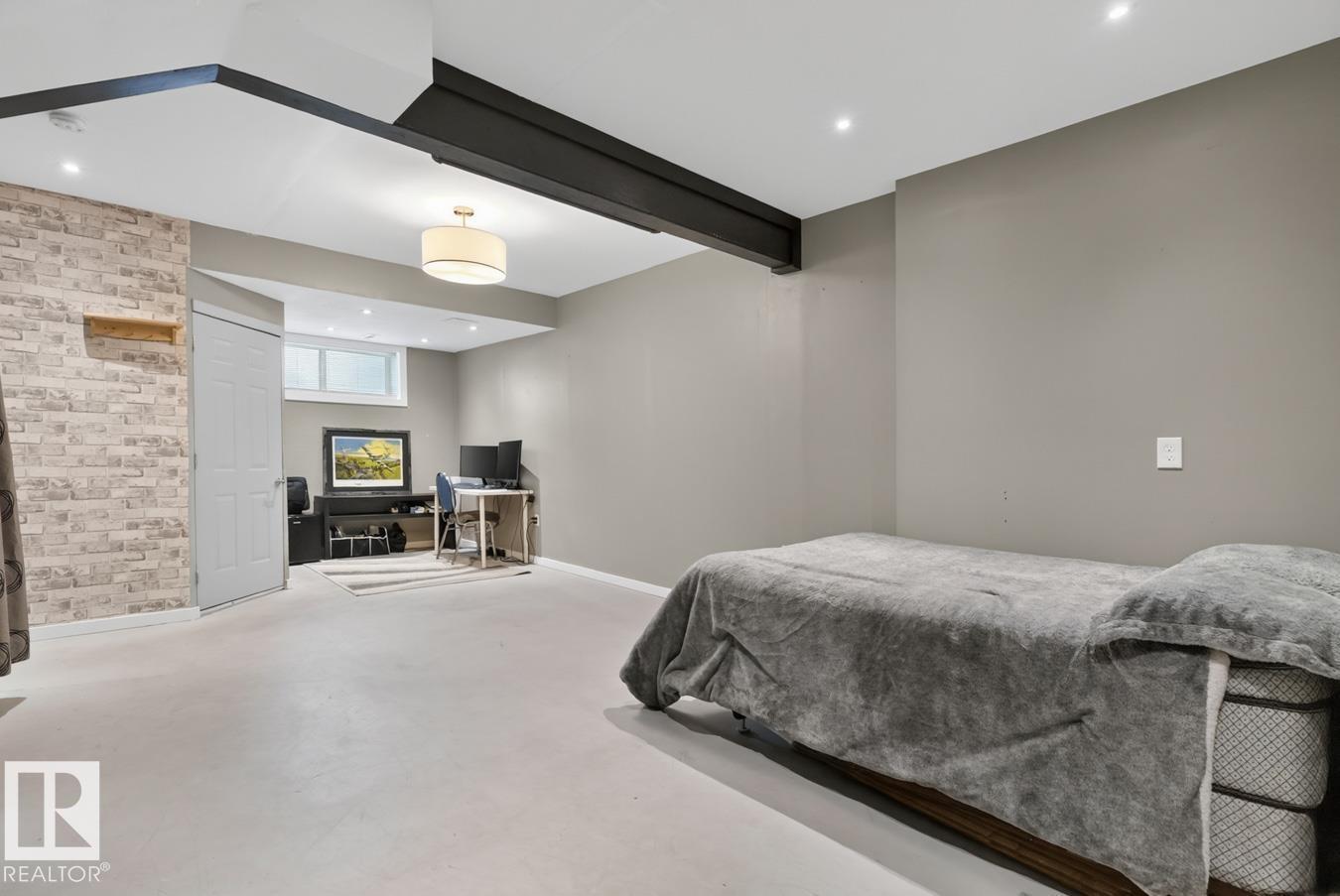 384 STOUT LN - 31