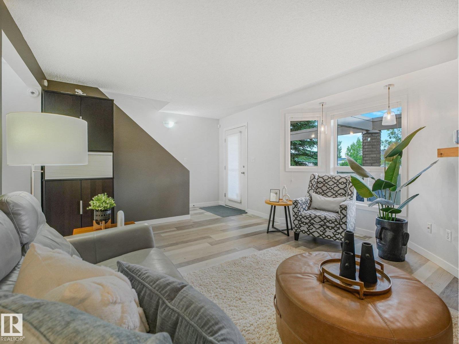 3 901 NORMANDY Drive - Photo 22