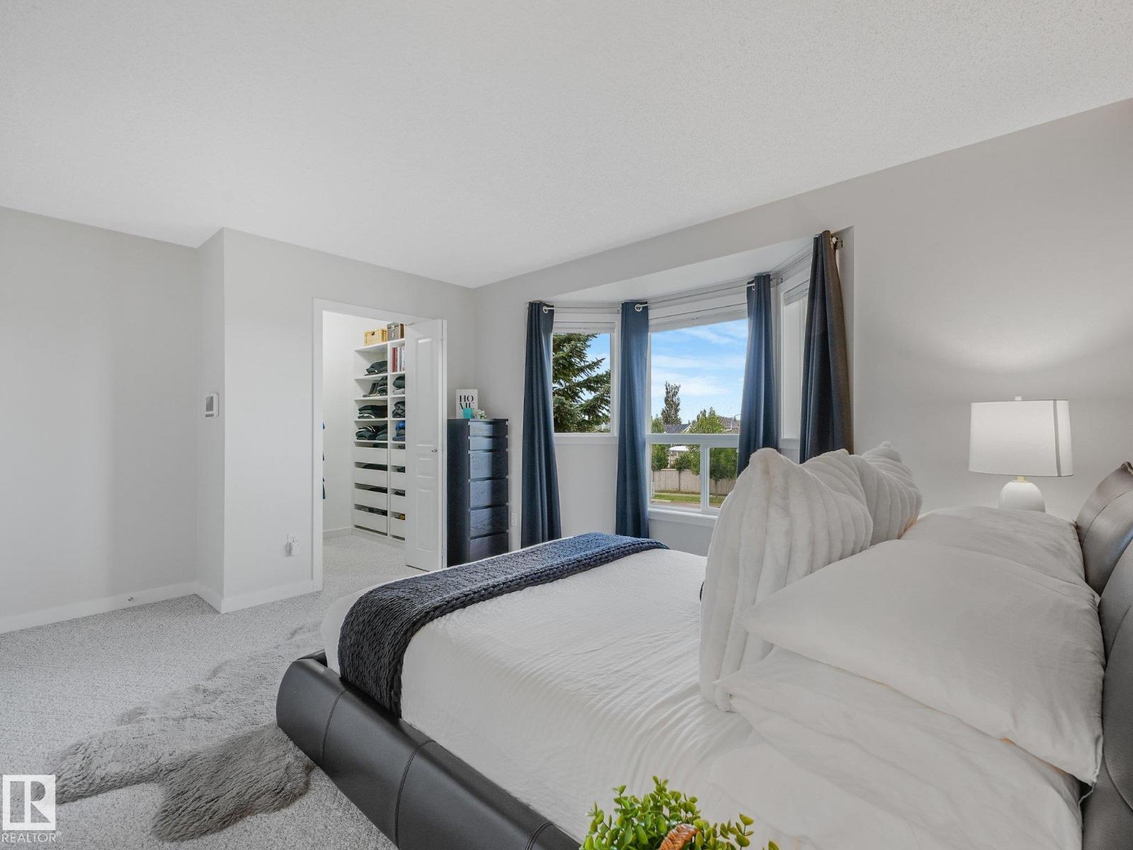 3 901 NORMANDY Drive - Photo 32