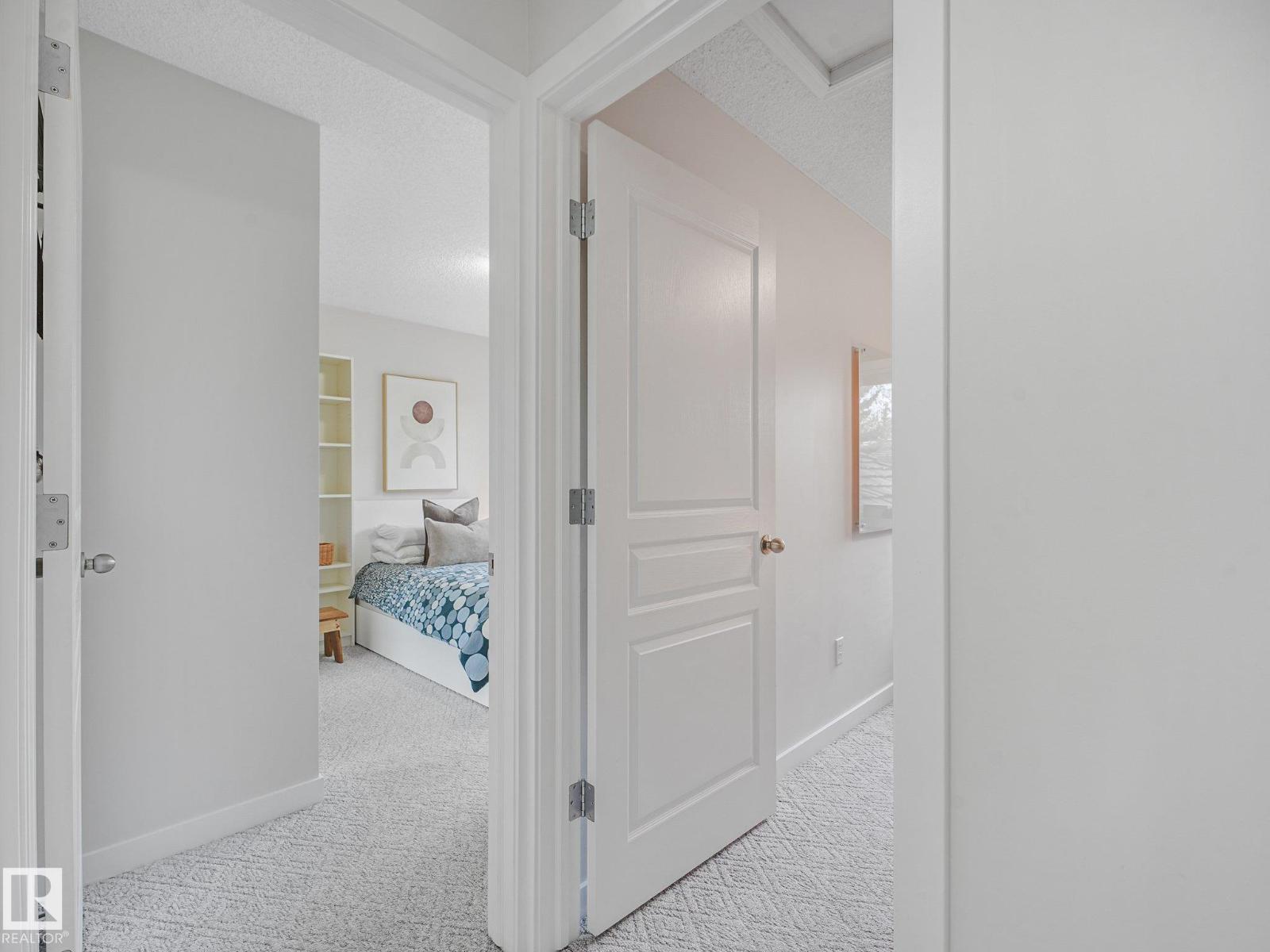3 901 NORMANDY Drive - Photo 36
