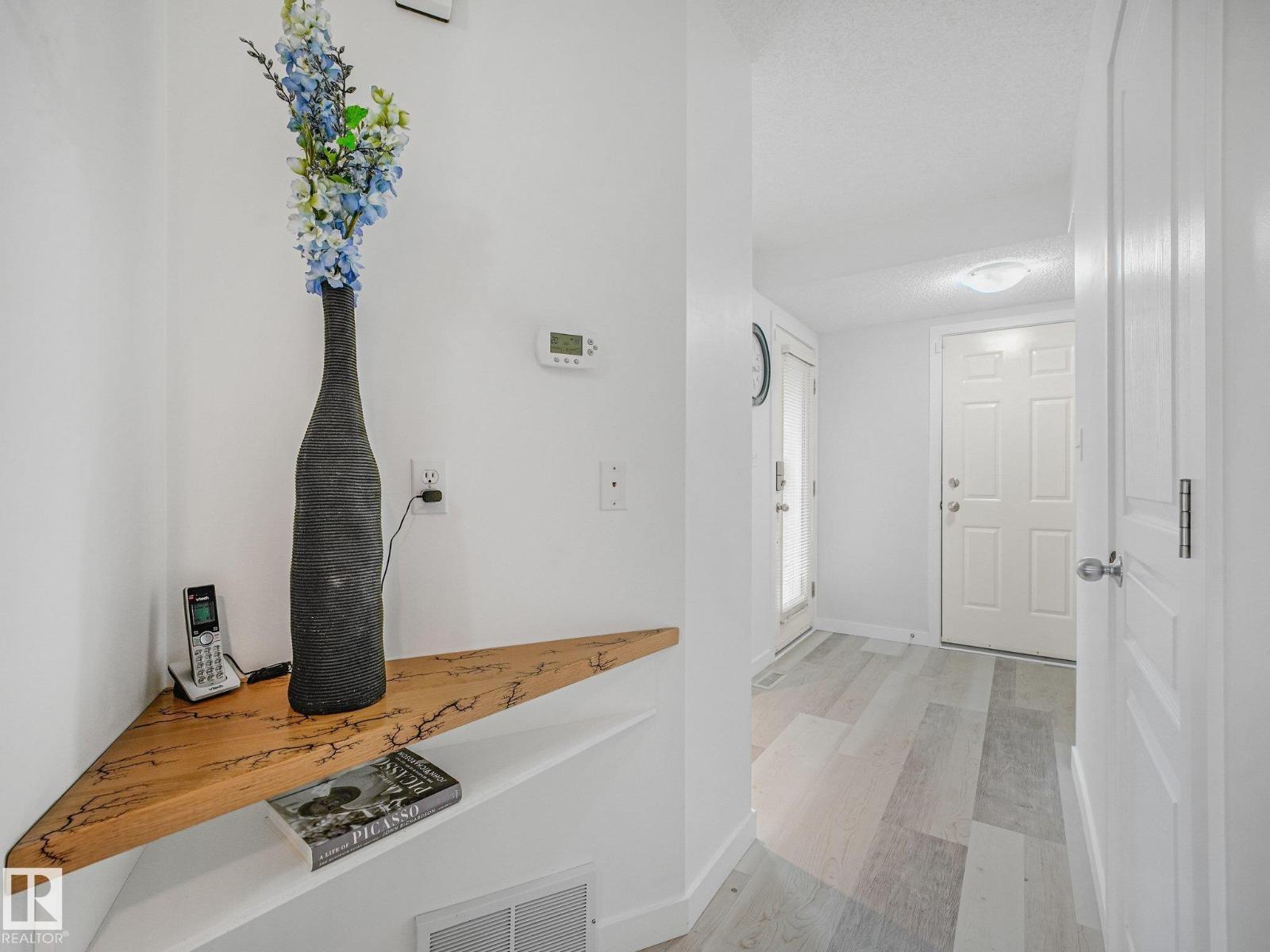 3 901 NORMANDY Drive - Photo 9