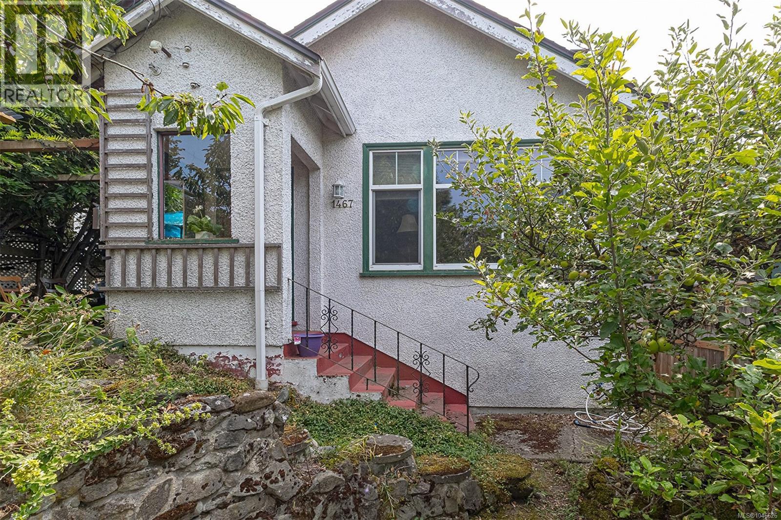 1467 Bay St - 2