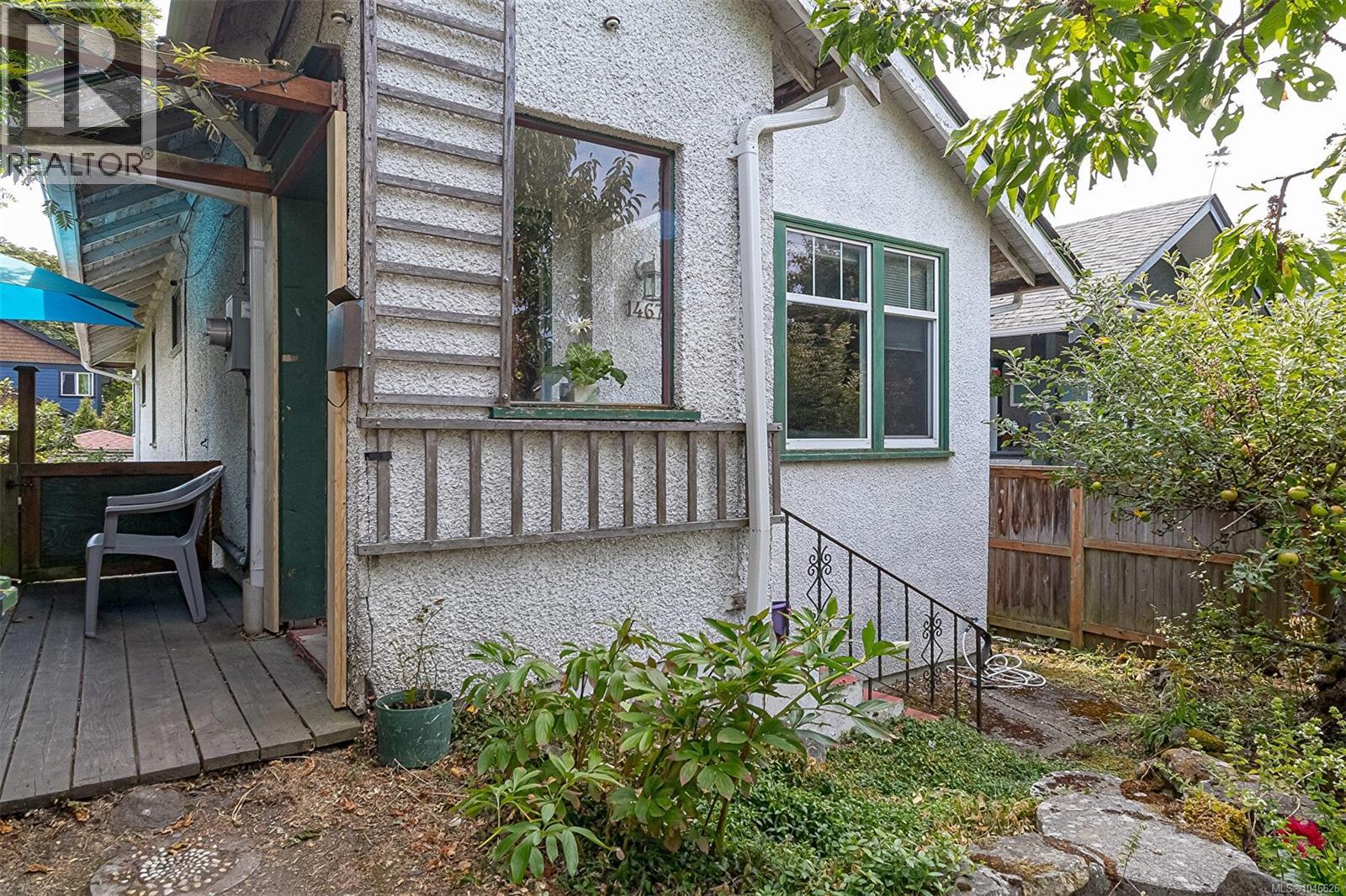1467 Bay St - 3