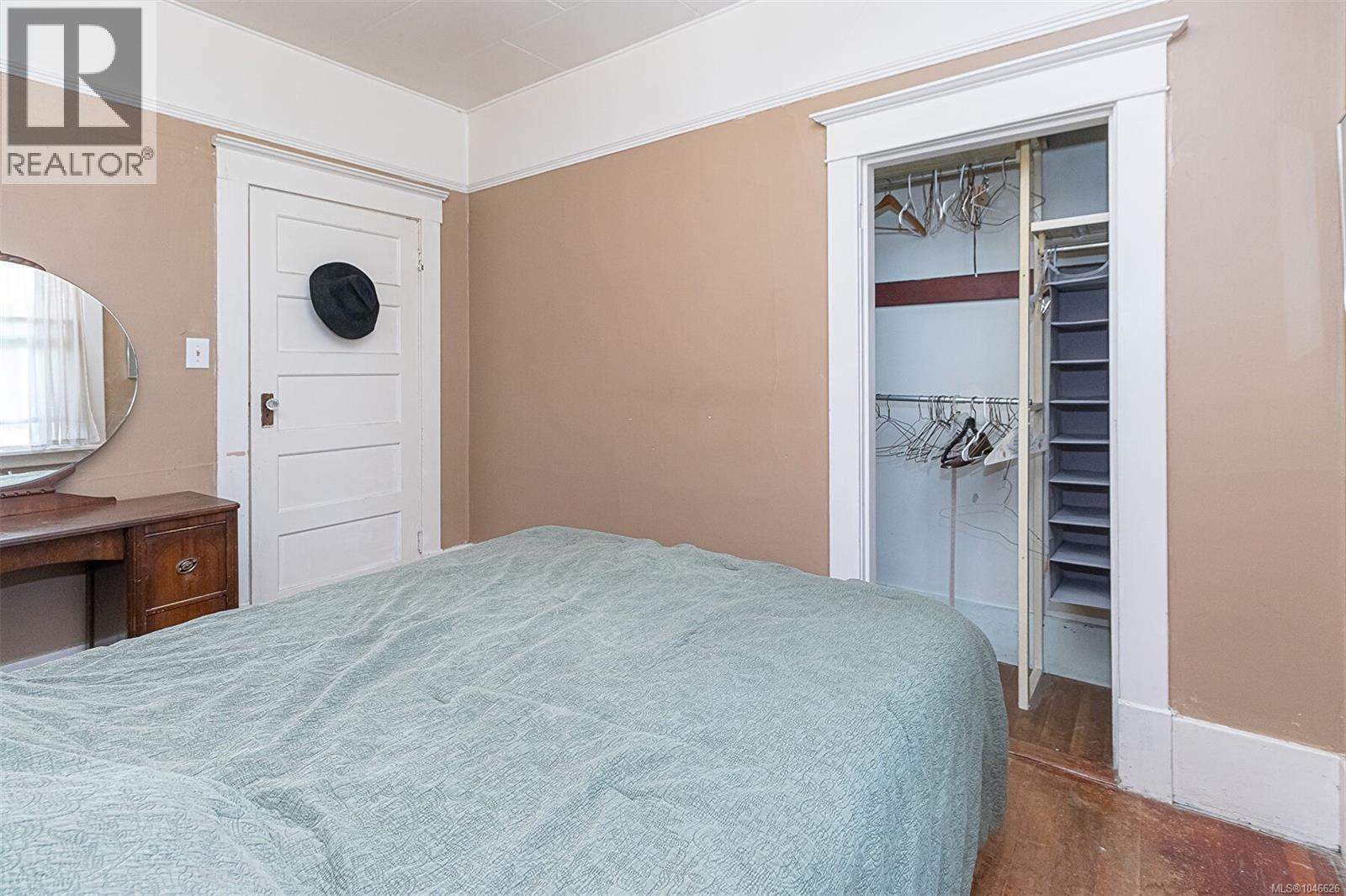 1467 Bay St - Image 17