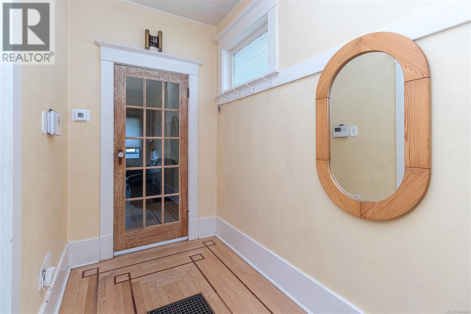 1467 Bay St - Image 8