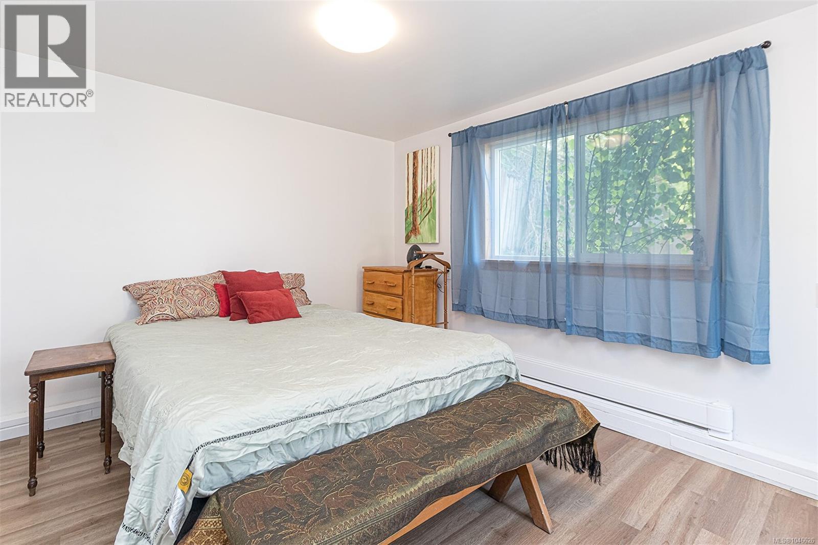 1467 Bay St - Image 27