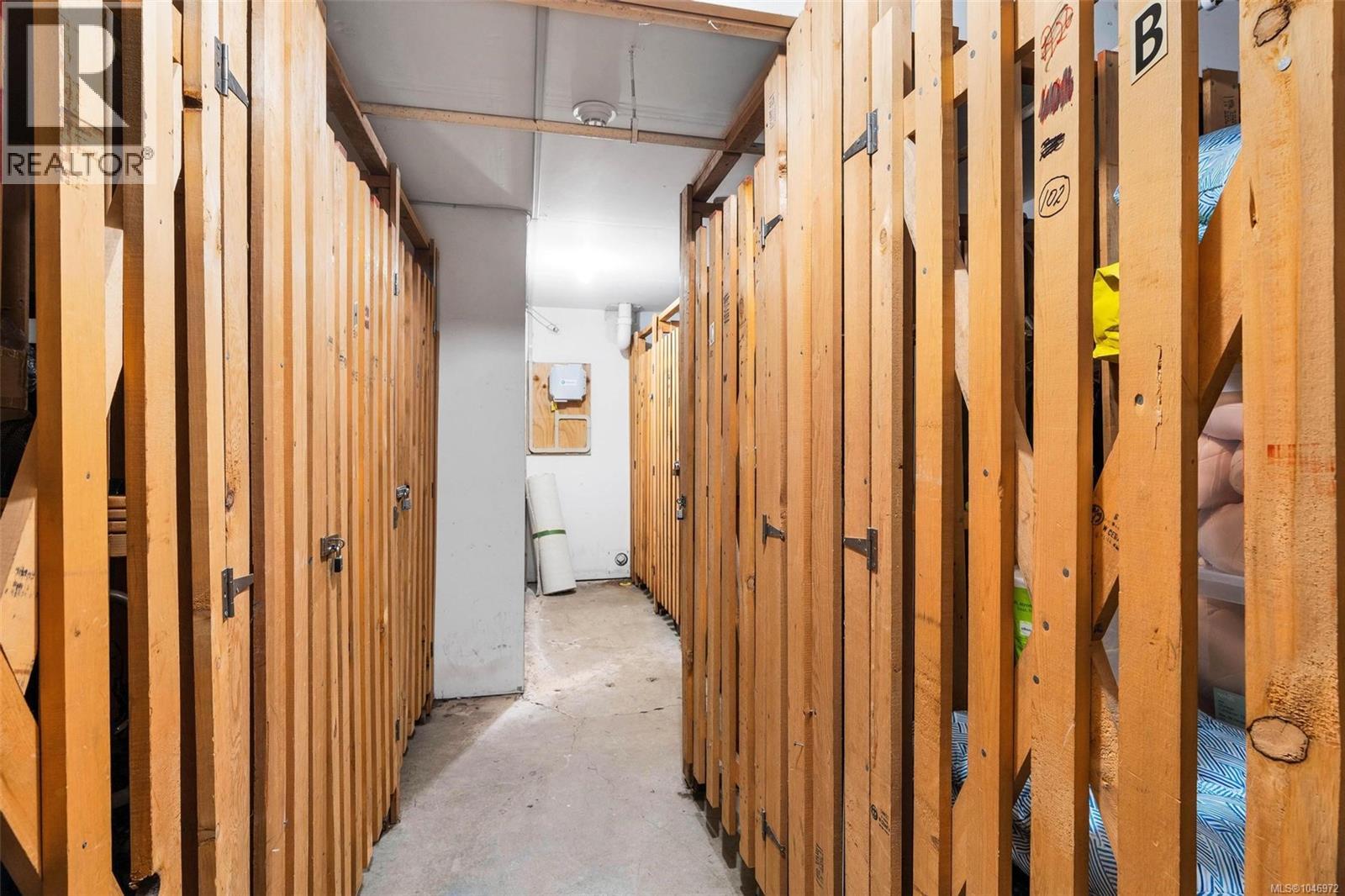 #417 909 Pembroke St - 19
