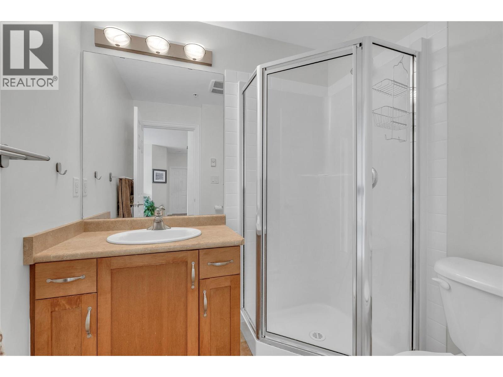 196 Wade Avenue W Unit# 306, Penticton