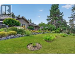 3901 Gallaghers Circle, Kelowna, BC V1W3Z9 Photo 44